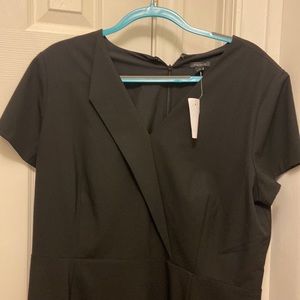 New with tags Ann Taylor suit dress size 16 in black